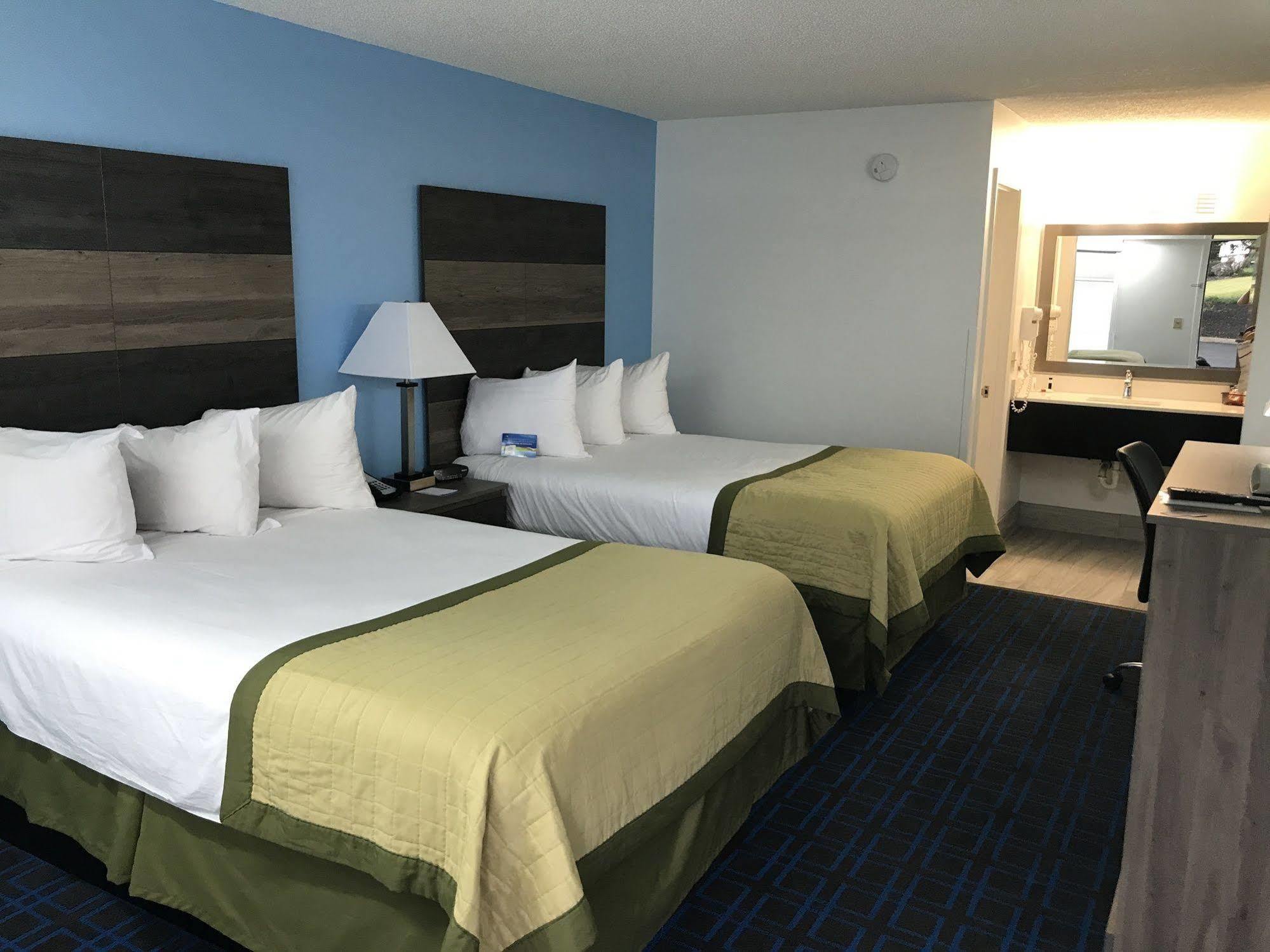 Baymont By Wyndham Anderson Clemson Hotel Bagian luar foto